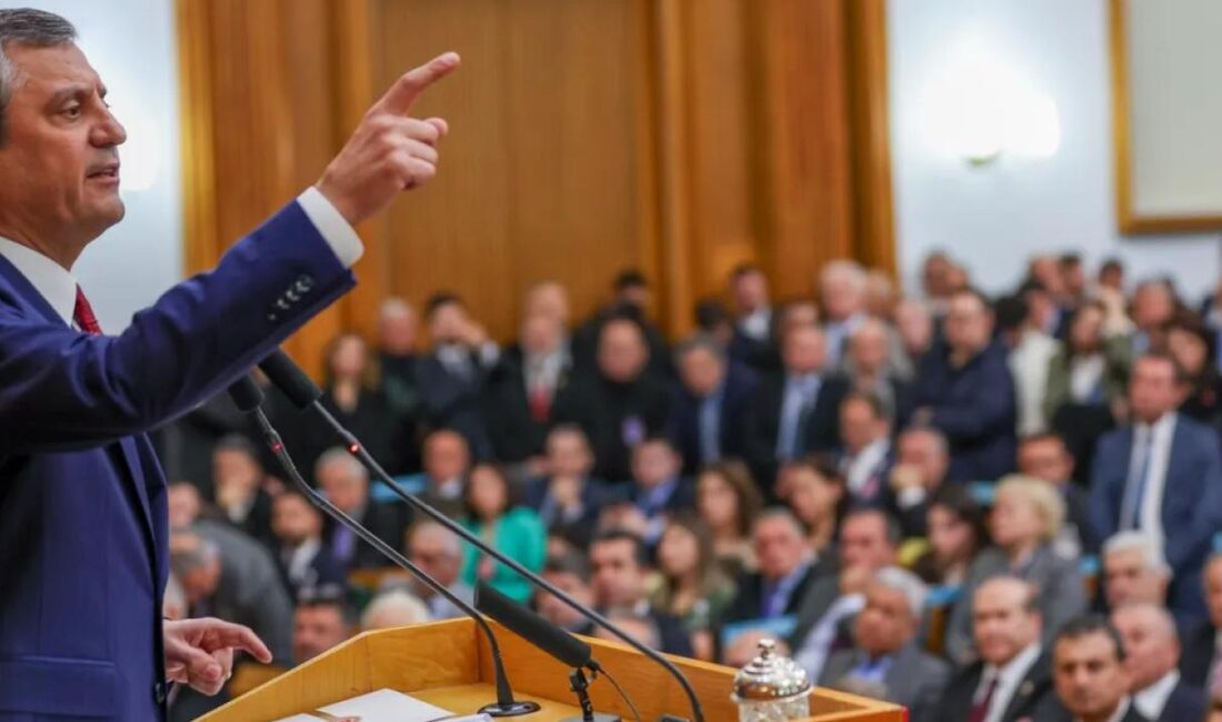 İstanbul Büyükşehir Belediyesi Başkanı Ekrem İmamoğlu ve Ankara Büyükşehir Belediyesi