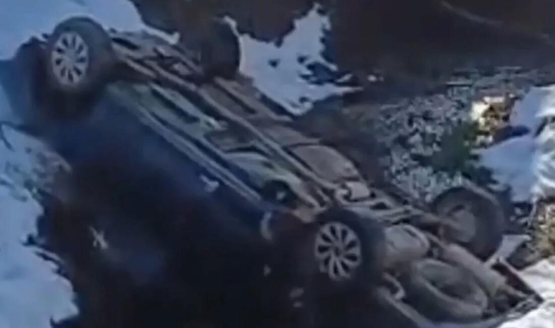 Düzce'nin Yığılca ilçesinde sabah saatlerinde buzlanma sebebiyle araçlar zor anlar