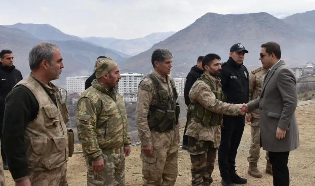 Batman'ın Sason Kaymakamı Furkan Başar, ilçedeki 6 askeri üs bölgesini