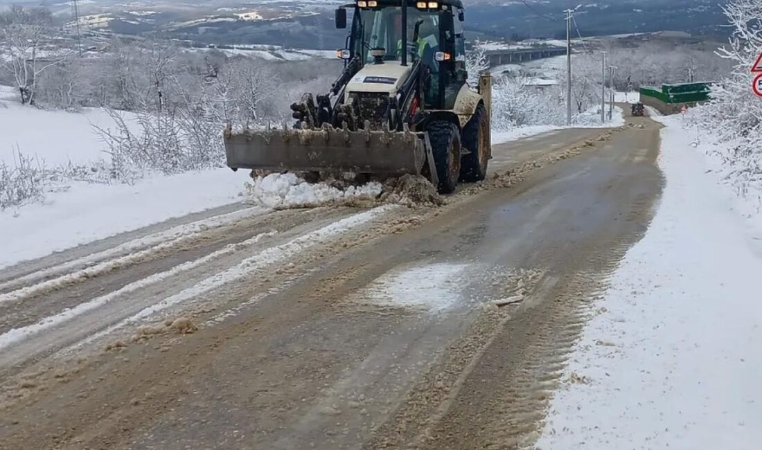 Kocaeli Büyükşehir, kırsal mahallelerde koordineli yürüttüğü karla mücadele çalışmaları sonucu