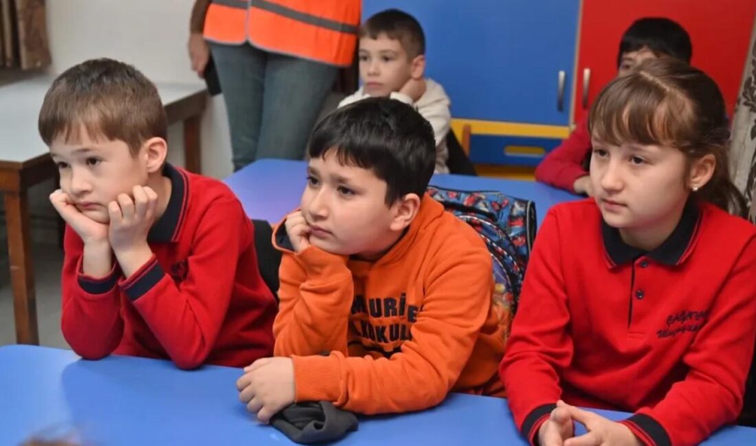 Manisa Büyükşehir Belediyesi’nin afet bilinci ve güvenli yaşam konusundaki çalışmalarına