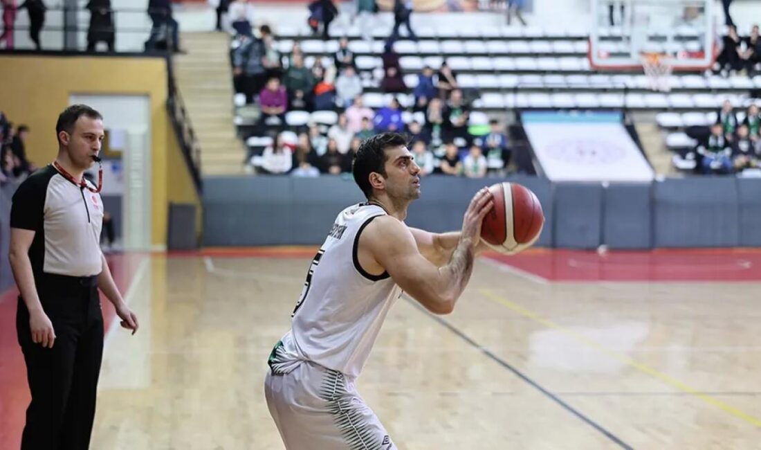 Erkekler Basketbol 2.Ligi’nin 15. Haftasında sahasında BeylikdüzüBasketbol’u konuk eden Büyükşehir