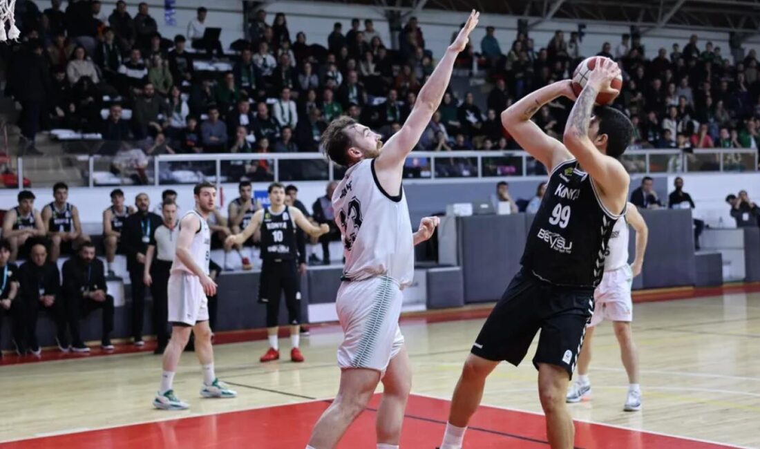 Erkekler Basketbol 2. Ligi’nde mücadele eden Büyükşehir Basketbol Takımı, 11.