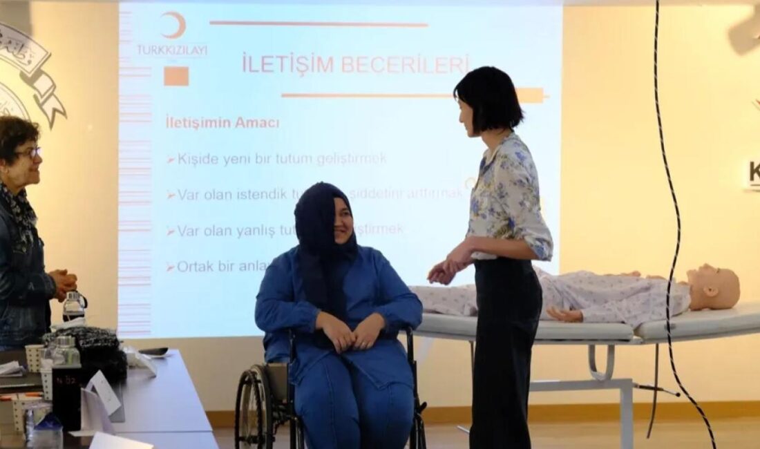 Türk Kızılay Toplum Hizmetleri Genel Müdürlüğü tarafından yürütülen Evde Bakım
