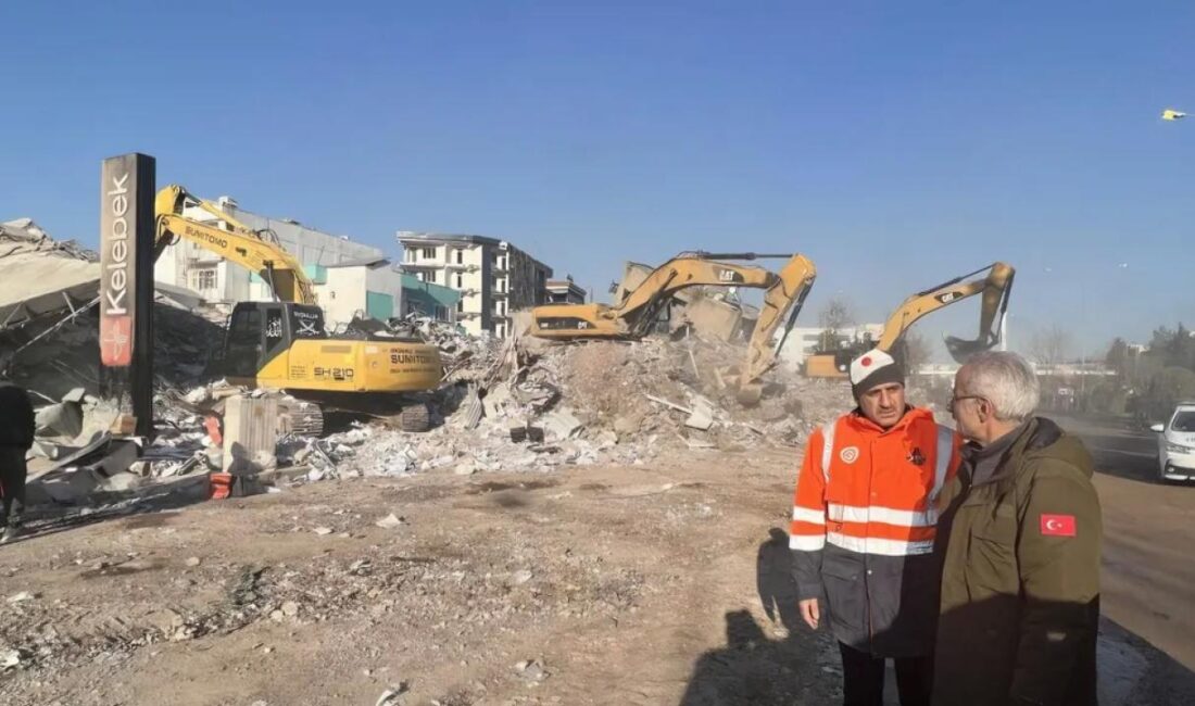 6 Şubat depremlerinin ardından ilk andan beri sahada olan Ulaştırma