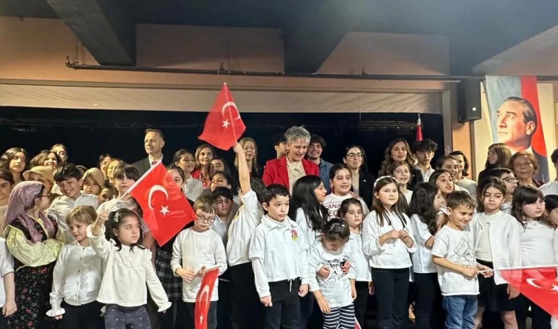 Türk milletinin bağımsızlık mücadelesinin simgelerinden biri olan Çanakkale Zaferi, New