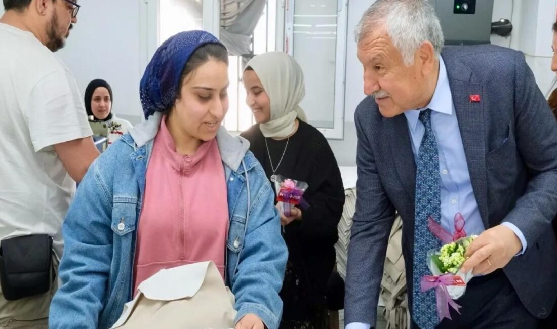 Adana Büyükşehir’in 8 Mart'a özel 11 güne yayılan üretim, dayanışma