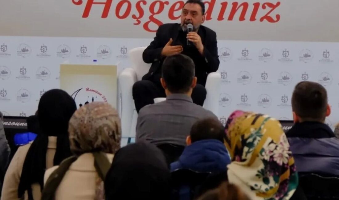 Kocaeli Büyükşehir’in Ramazan söyleşilerine konuk olan oyuncu Ahmet Yenilmez, kendine