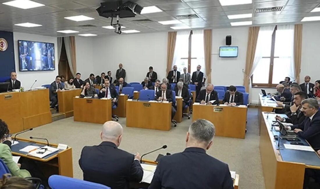 TBMM Plan ve Bütçe Komisyonu'nda görüşülen emekli ikramiyesinin 4 bin