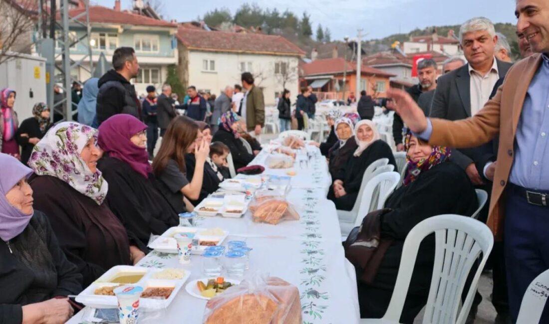 Bilecik Valisi Şefik Aygöl, Ramazan'ın manevi atmosferini vatandaşlarla paylaşmak adına