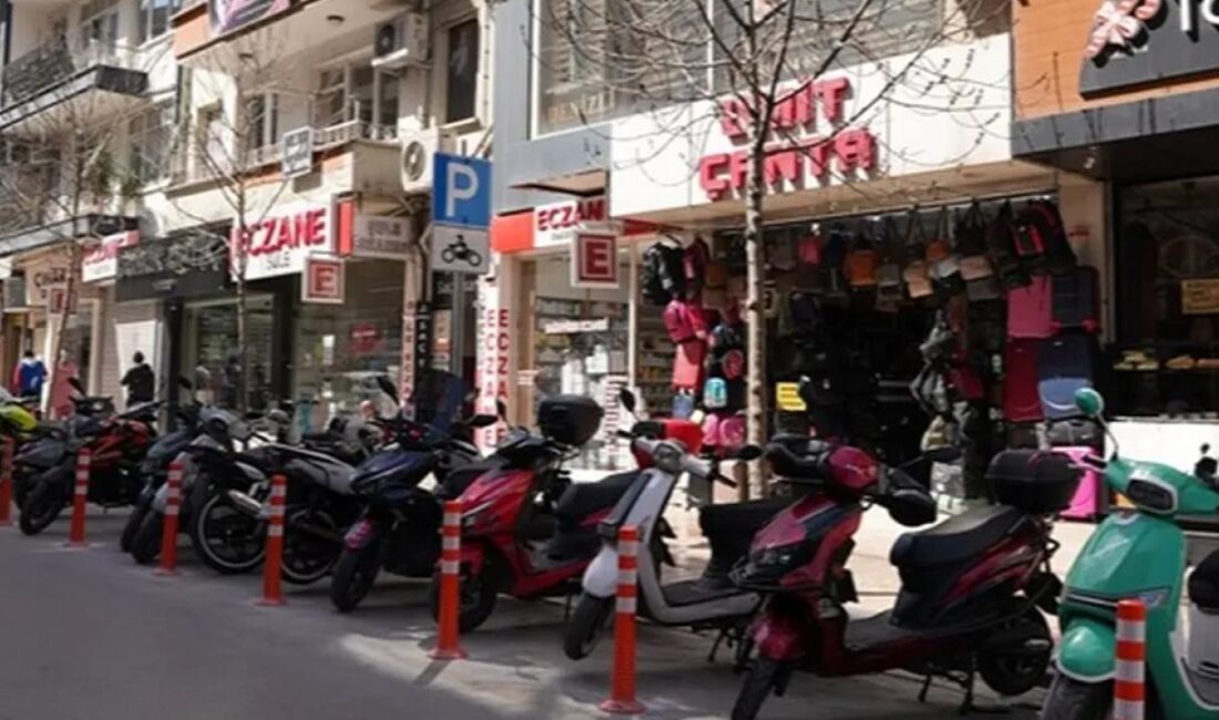 Denizli Büyükşehir Belediye Başkanı Bülent Nuri Çavuşoğlu, motosiklet sürücülerine yönelik