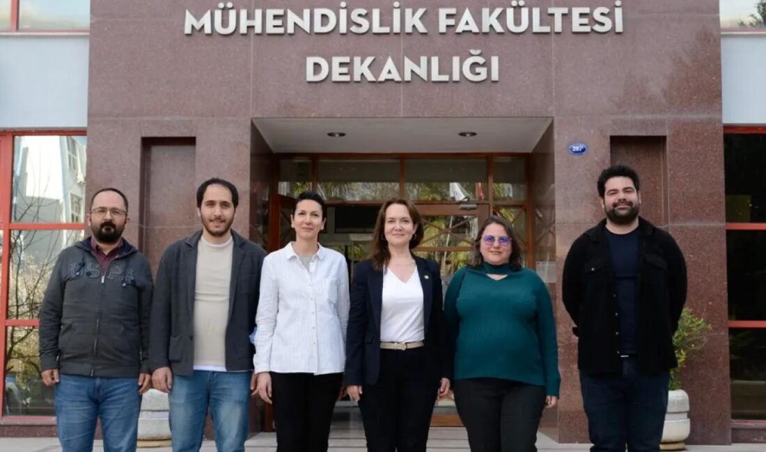 Dokuz Eylül Üniversitesi (DEÜ) akademisyenleri, iç mekan hava kalitesini iyileştirmek