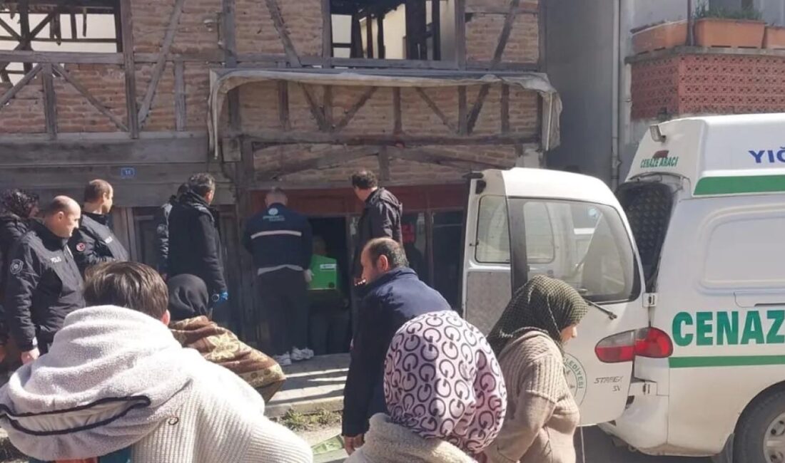 Düzce'nin Yığılca ilçesinde Terzi Lokman olarak hizmet veren Lokman Temizel