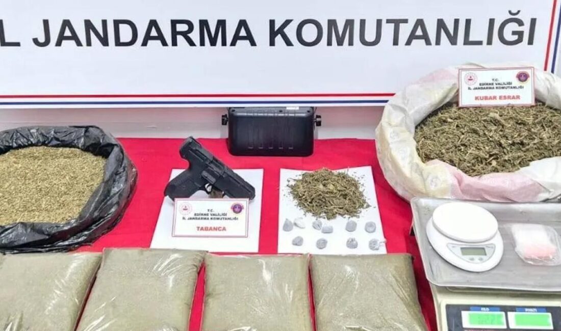 Edirne Uzunköprü ilçesinde düzenlenen operasyonda çok sayıda uyuşturucu madde ele