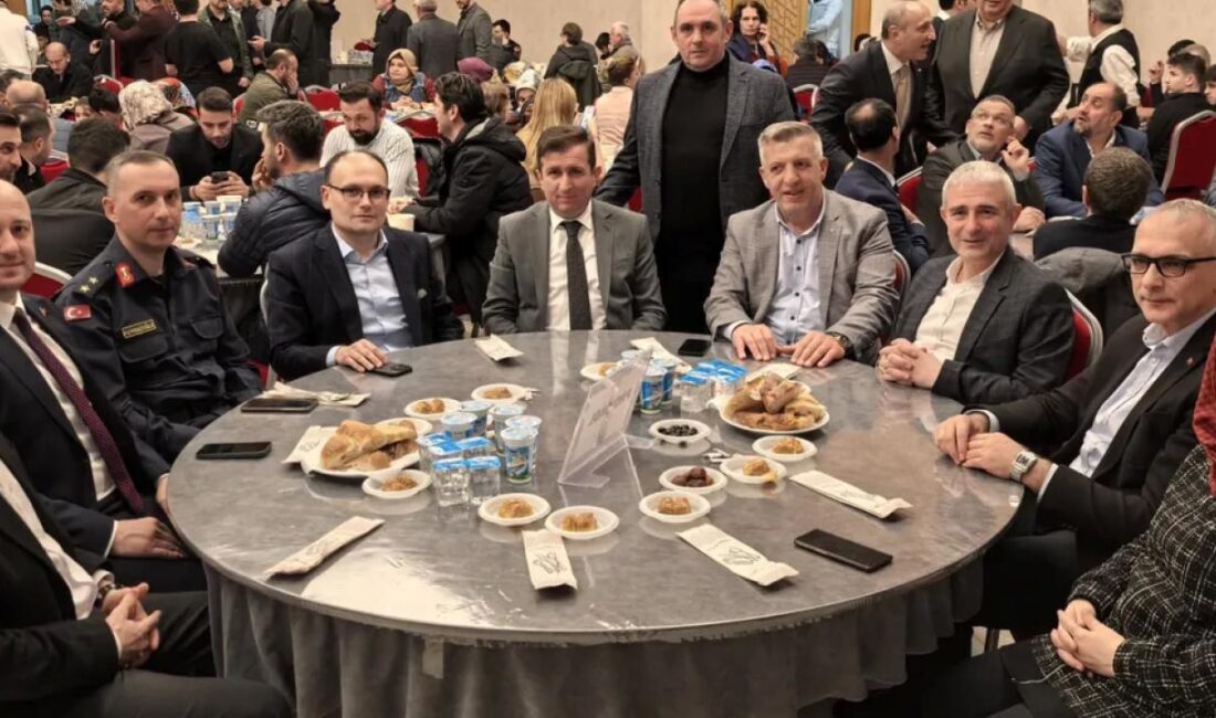 Gebze Trabzonlular Derneği, geleneksel iftar yemeğini Gebze Arapçeşme Bilim Sanat