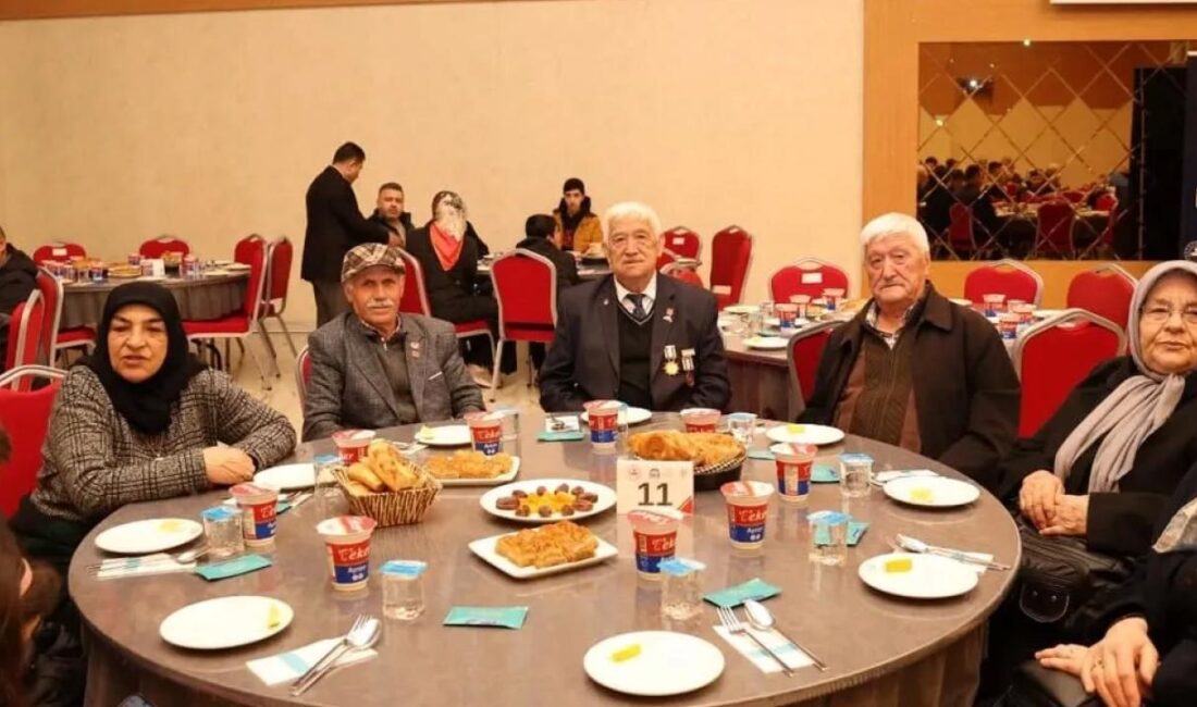 Kocaeli'de Gebze Kaymakamı Mehmet Ali Özyiğit ve Gebze Belediye Başkanı