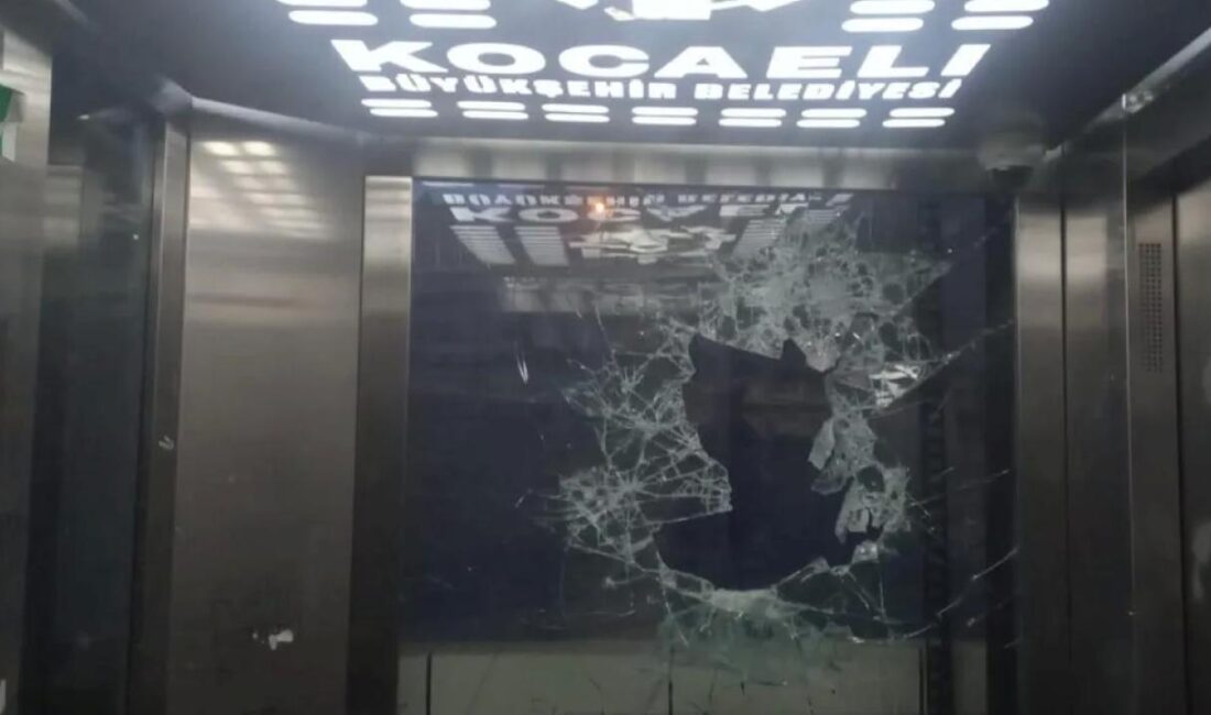 Kocaeli Büyükşehir Belediyesi'nin Darıca Cengiz Topal Caddesi üzerinde inşa ettiği