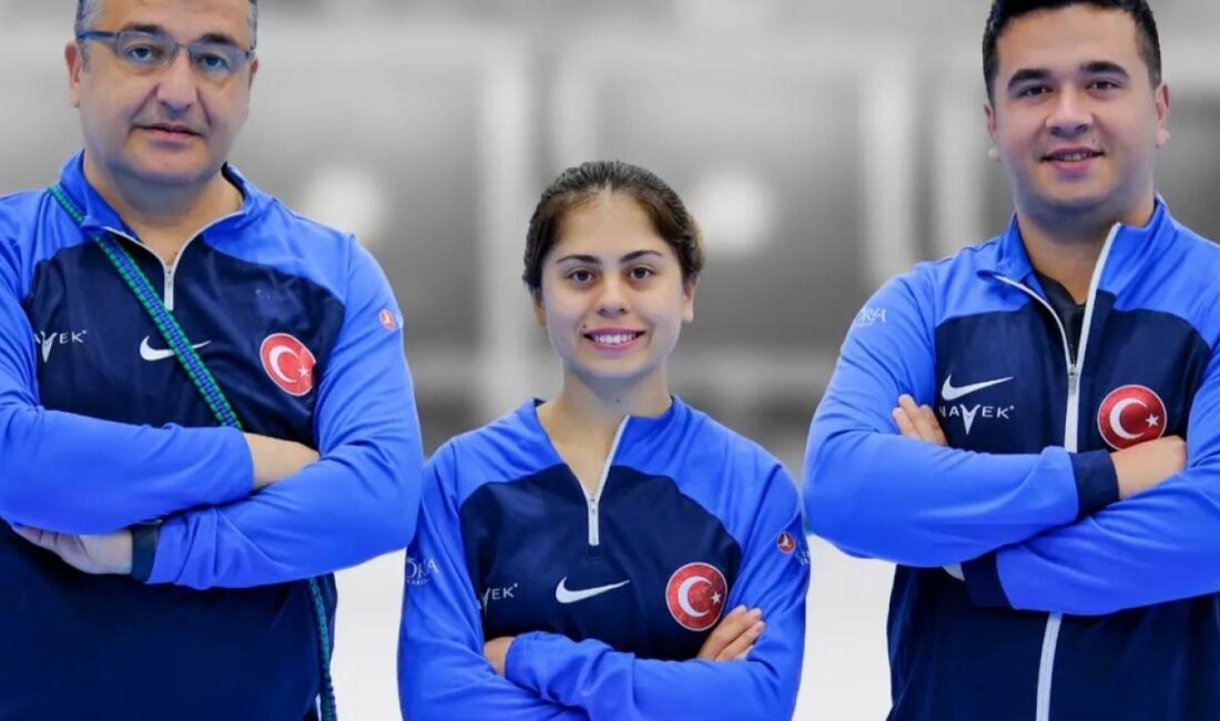 Muğla Büyükşehir Belediyesi Spor Kulübü okçuları Hazal Burun ve Emircan