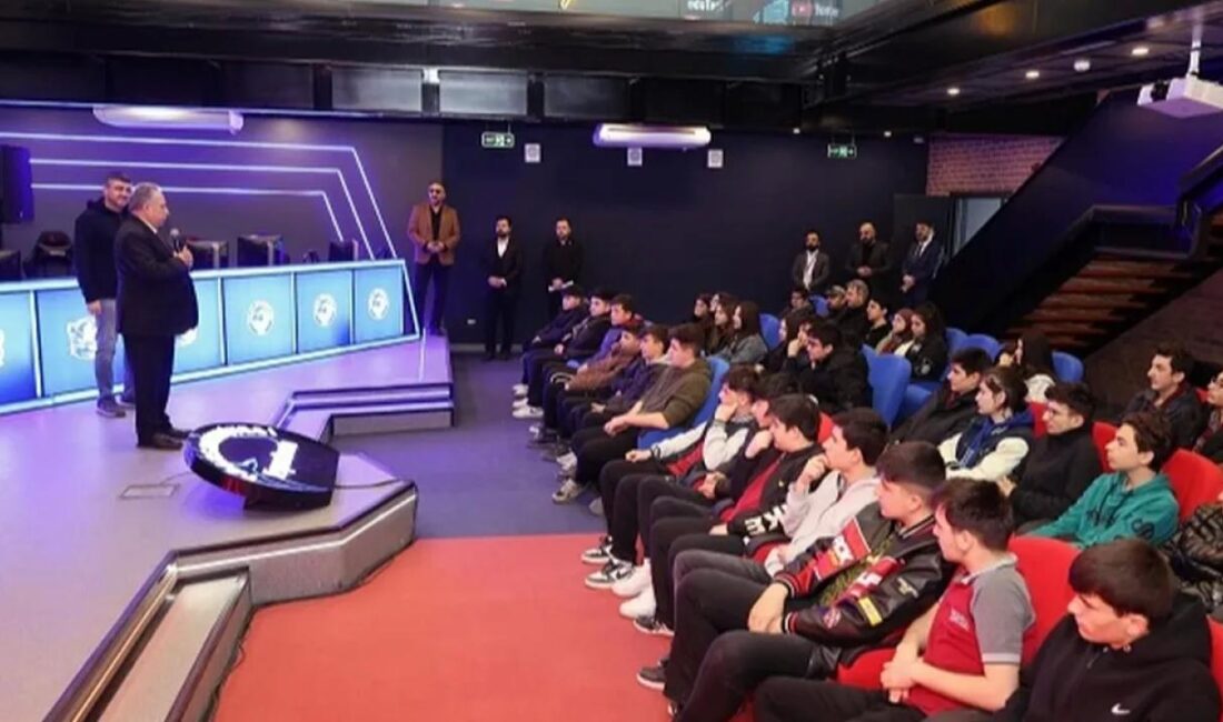 Kayseri Talas Belediye Başkanı Mustafa Yalçın, Türkiye’nin tek sabit arenalı