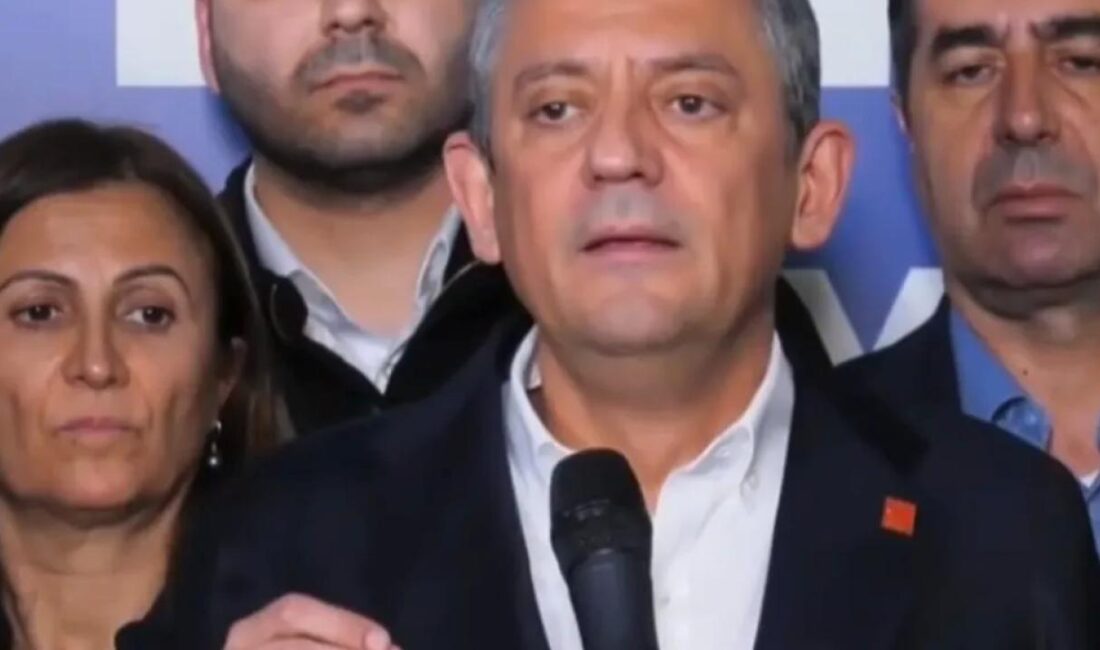 Cumhuriyet Halk Partisi (CHP) Genel Başkanı Özgür Özel, Ekrem İmamoğlu’nun