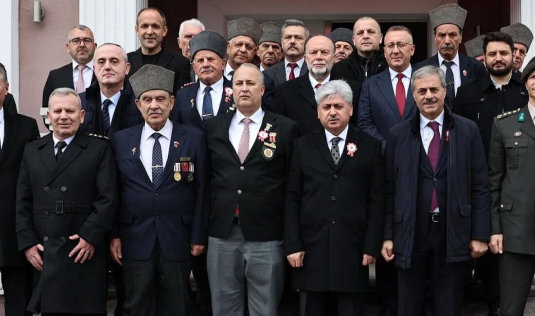 Sakarya Büyükşehir Belediye Başkanı Yusuf Alemdar, 18 Mart Çanakkale Zaferi’nin