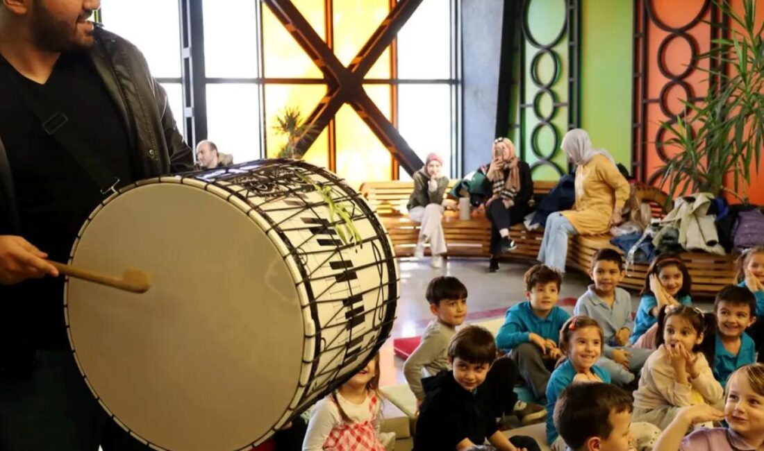 Sakarya Büyükşehir Belediyesi Ramazan ayının manevi iklimini tiyatro ve eğitici
