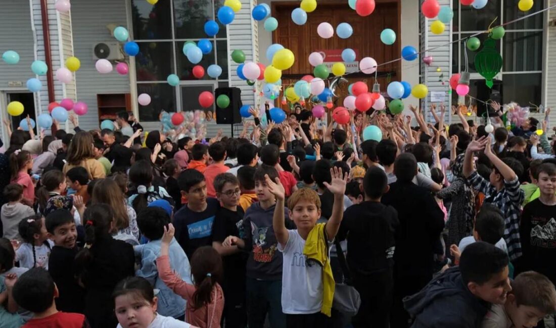 Sakarya Büyükşehir Belediyesi’nin “Çocuklarla Ramazan Neşesi” konulu etkinlikleri son olarak