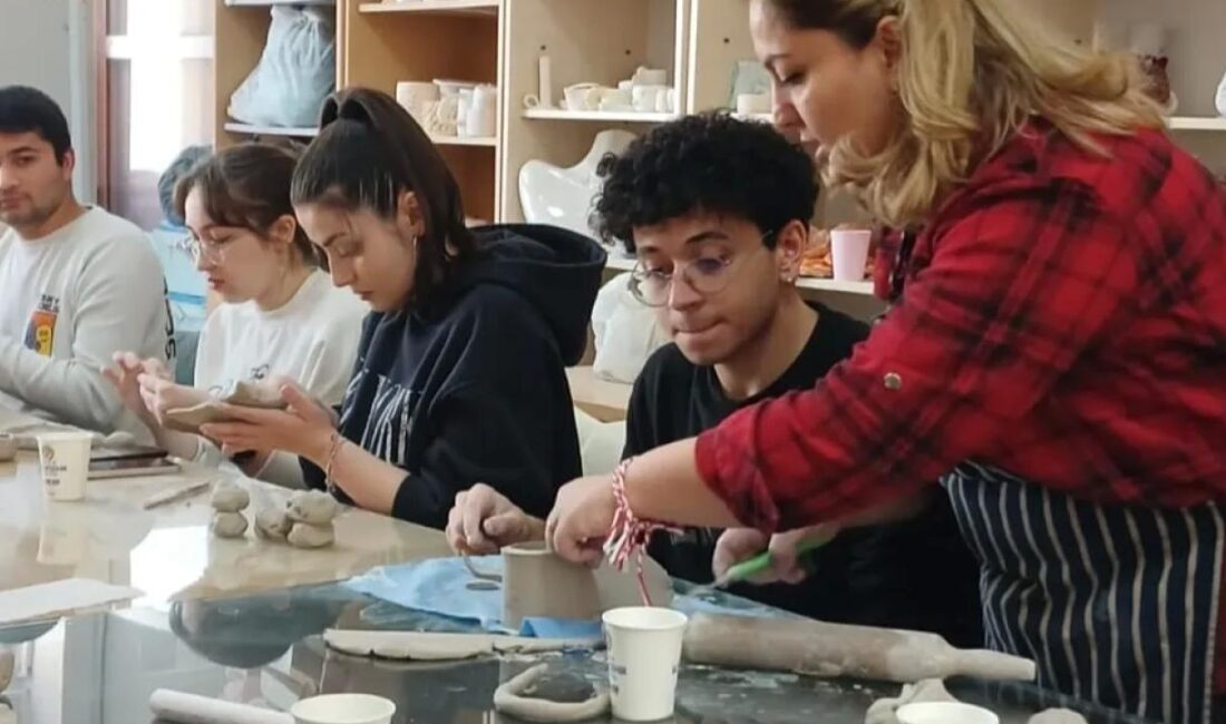 Malatya Büyükşehir Belediyesi’ne bağlı Sanat Merkezi, her yaştan sanatseveri ağırlamaya